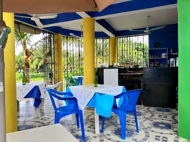 Kelly Café and Marea Royal Hotel