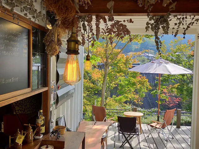 薪窯ピッツアとキャンプ pizzeria魚幸商店