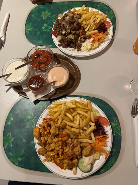 Brimmies, Restaurant