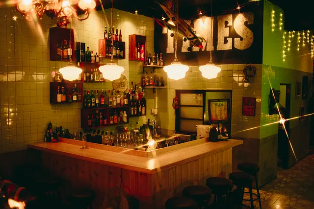 TimeS Antique & Bar 時光古董酒吧