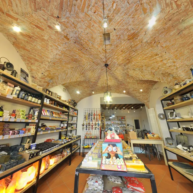 MANIfáktura saponi naturali ceramiche artigianali e gioielli in porcellana