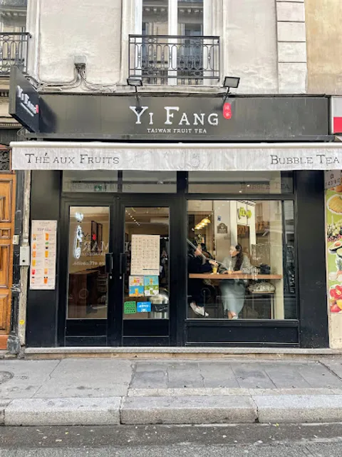 YiFang Fruit Tea Pyramides