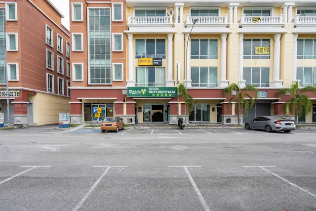 Spot On 89753 Sohotel