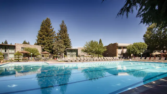 Flamingo Resort and Spa Santa Rosa Sonoma, Tapestry by Hilton