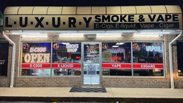 Luxury Smoke & Vape