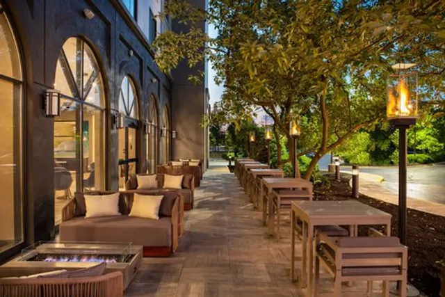 Sheraton Suites Columbus Worthington