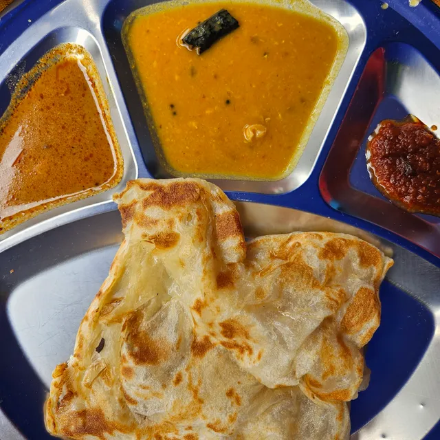 Warung Nasi Lemak Bawah Pokok & Roti Canai
