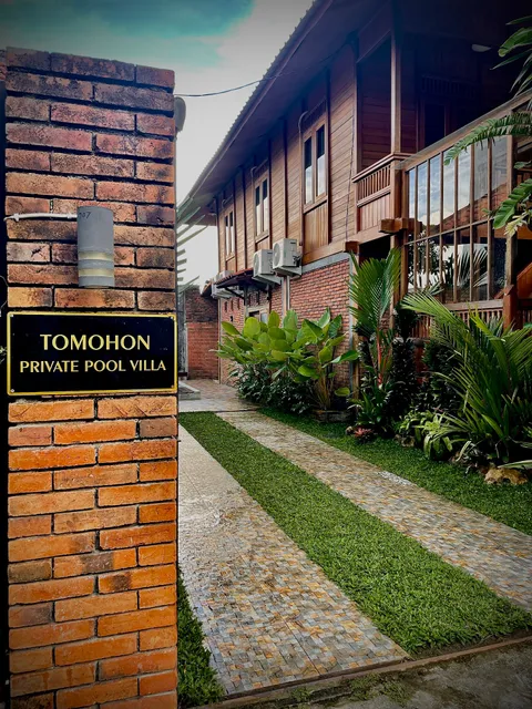 Tomohon Private Pool Villa