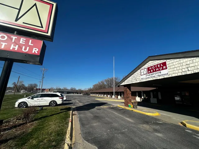 Hotel Arthur by OYO Glenwood Hwy 34