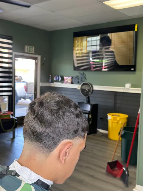 Silver Lakes Barbershop