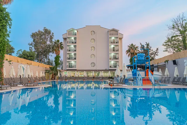 Qella Beach Hotel Side