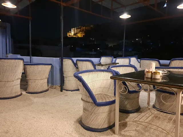 Blue street café n restaurant