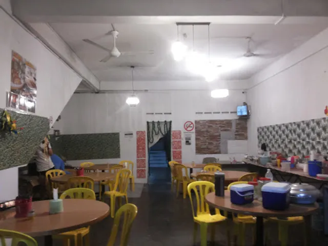 ROCKERS GALLERY CAFE