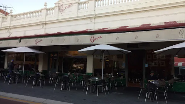 Gino's