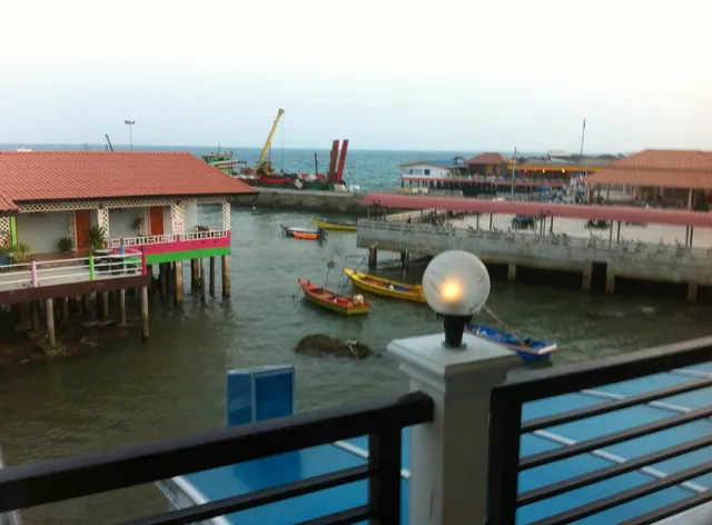 Sea Beach Koh Larn 1