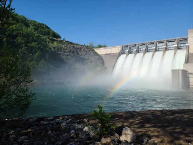 Dam Site Lake Campground