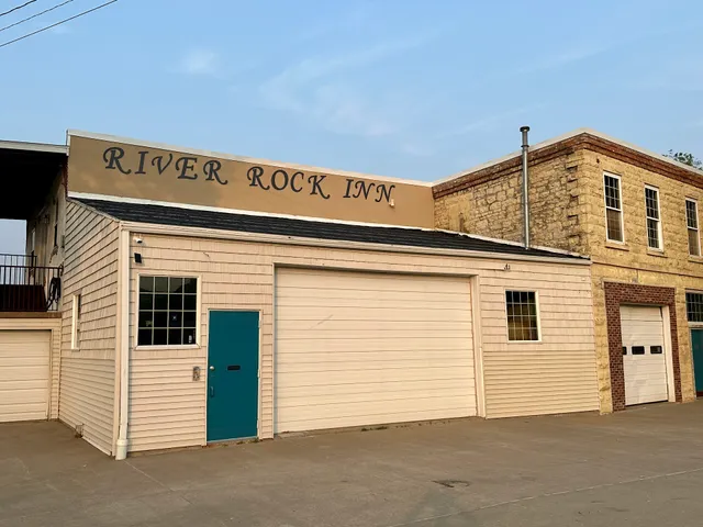 River Rock Inn