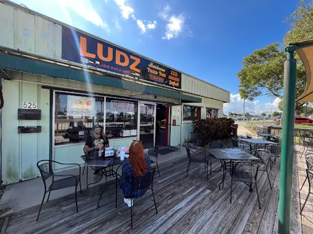 Ludz BBQ & Mattie's Desserts