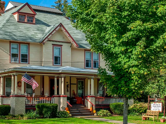 Inn On Maple Street Bed & Breakfast