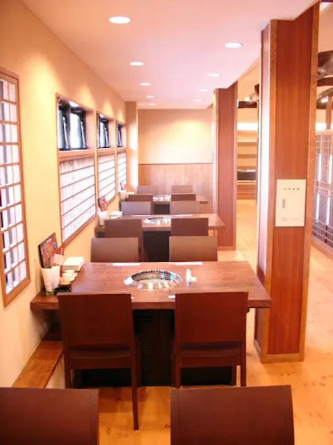 Yakinikunoie Marukoporo Sakuten