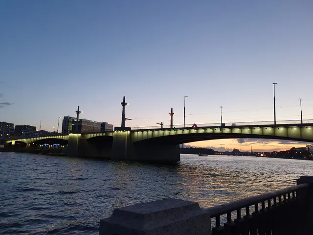 Kantemirovskiy Bridge