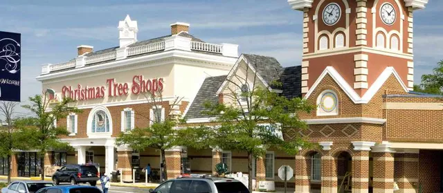 Shops at Waldorf Center