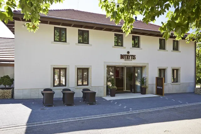 Hotel Botrytis