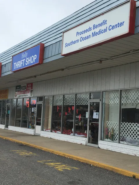 Holly Branch Thrift Shop