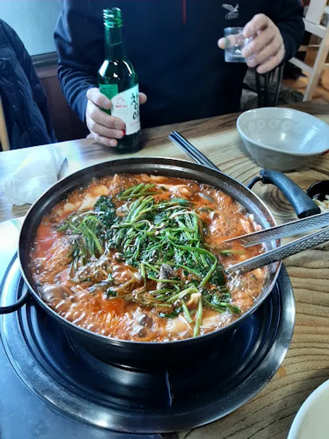 털랭이매운탕 고향집