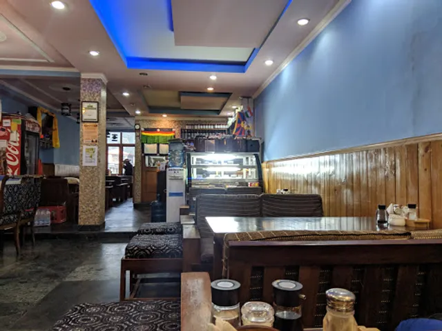 Snow Lion Hotel and restaurant