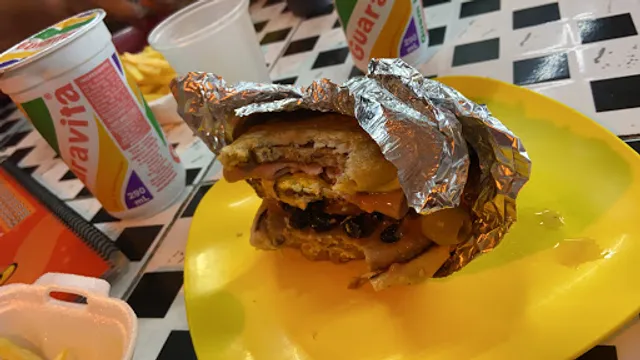 Caju Lanches Guarabu