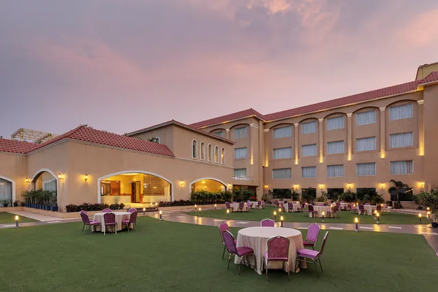 The Roman Park - Best Wedding Destination Hotel