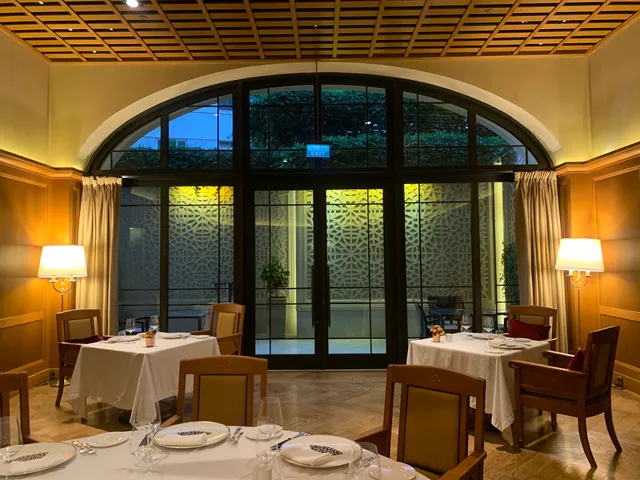 Lokanta by Divan İstanbul