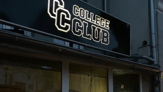 College Club