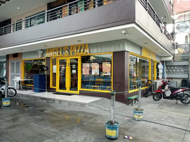 Angel's Pizza - Cainta