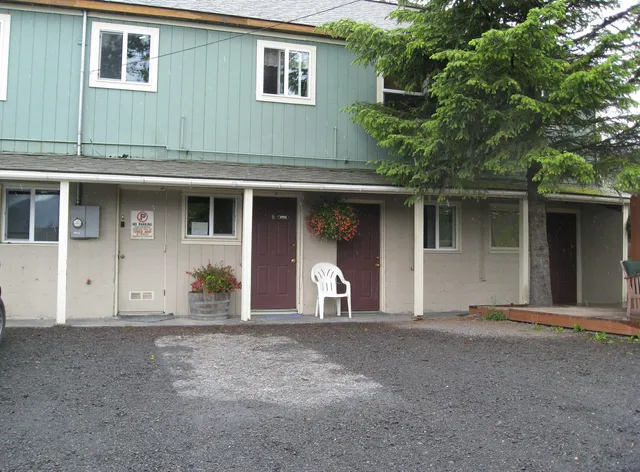 Alaska Coastal Lodging