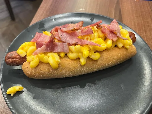 West Coast Bar & Grill