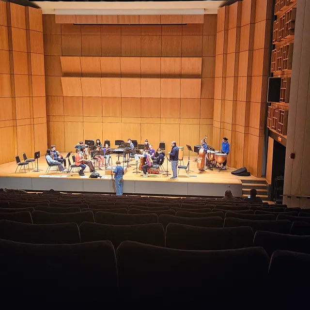 Evans Hall at Cummings Art Center