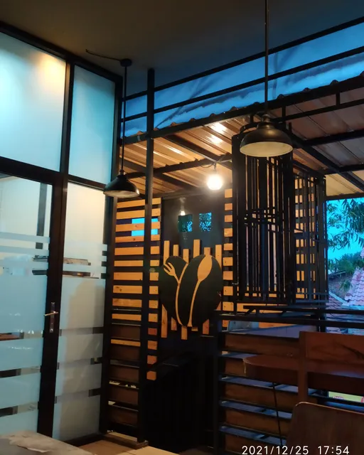 Louwee Food&Coffe Jombang