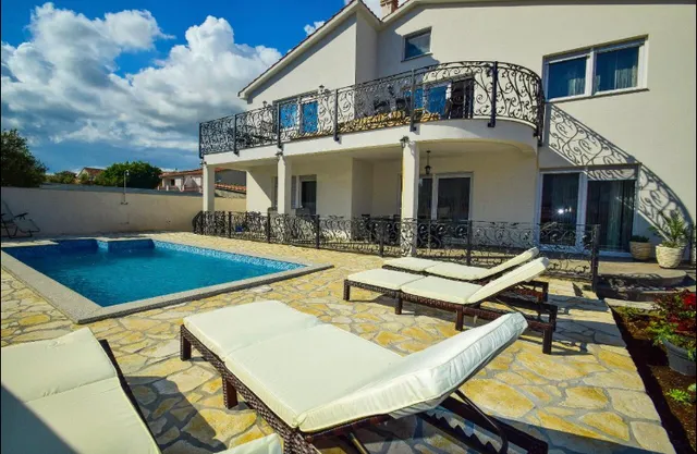 Mary Rose Apartments