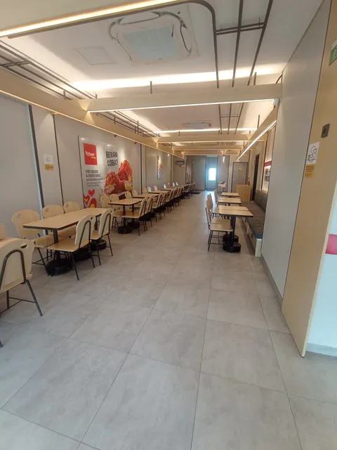 Richeese Factory Palm Spring