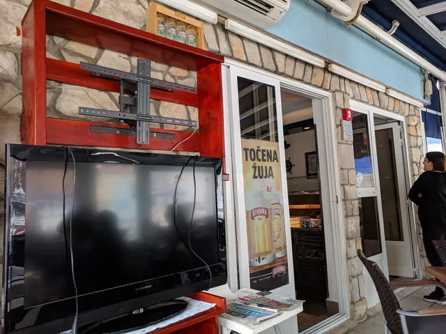 Bistro-pizzeria Krusija