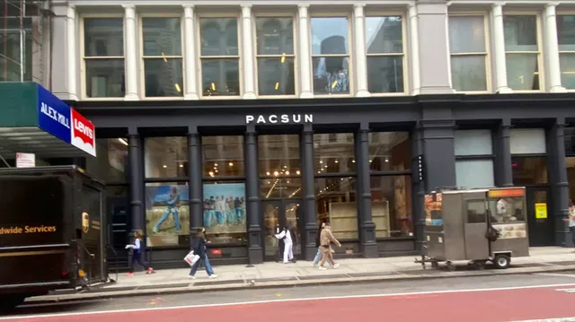 PacSun