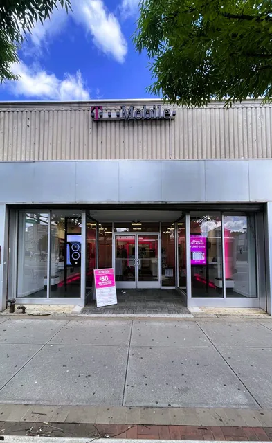 T-Mobile Authorized Retailer