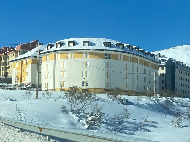 Apartamentos Reservas Leon