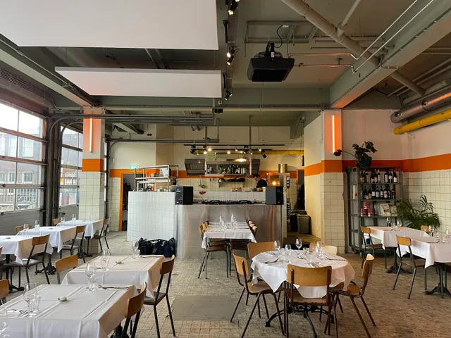 Bar Dancing Multipla