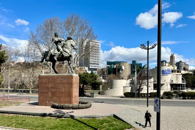 Petre Bagrationi Monument