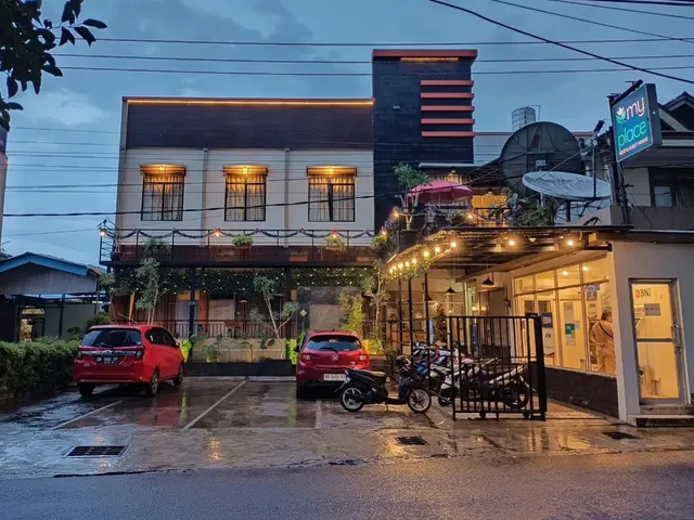 MY PLACE Kost & Guest House - Manado