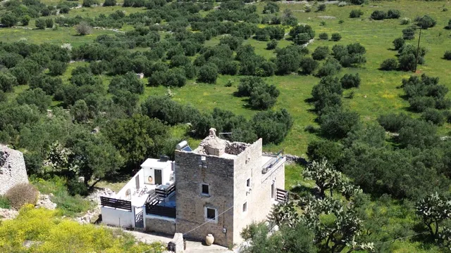 Nigos – Πύργος στην Οχιά Μάνης