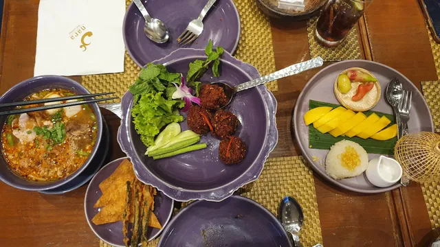 Nara Thai Cuisine EmQuartier